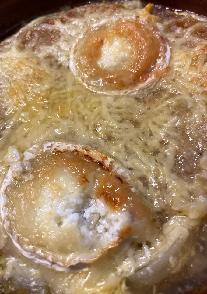 Una foto de Sopa de Cebolla (cocina francesa)