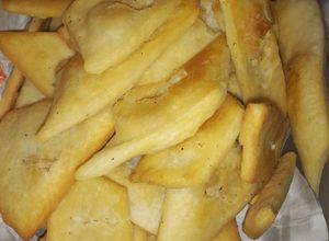 Una foto de Masitas fritas para acompañar a tomar un ☕☺️