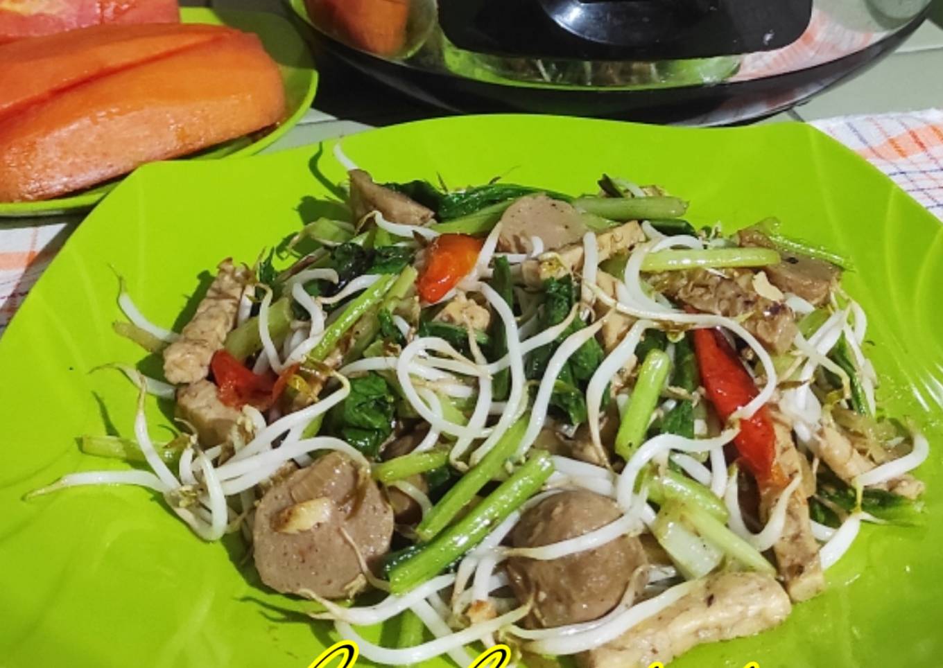 Tumis Sawi Hijau Kecambah Tempe Bakso