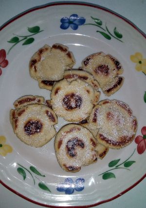 Una foto de Galletas caseras con pocos ingredientes y sin horno