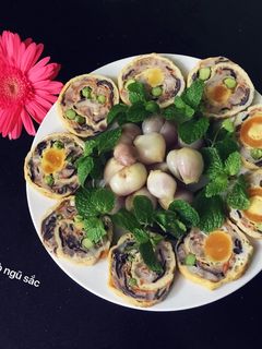 Hình của món Giò ngũ sắc.