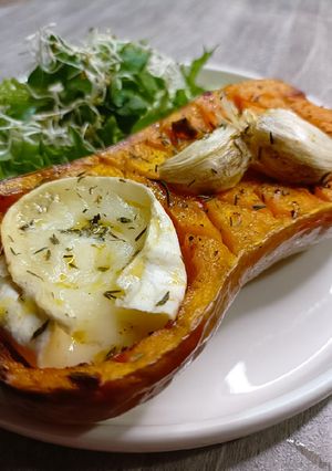 Une photo de 🌱Butternut Chèvre Miel Thym Ail en chemise