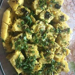 A picture of Khaman.