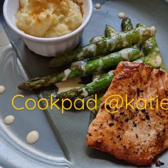 A picture of Salt & Pepper Salmon.