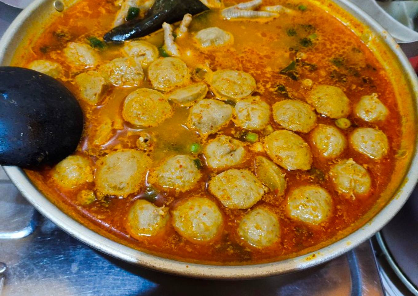 Ceker baso kuah pedas jos
