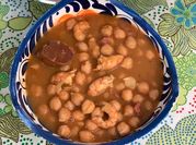 Una foto de potaje de mexicano