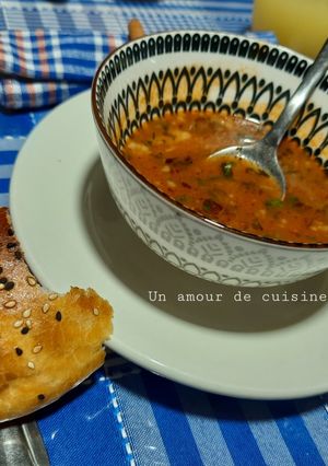 Une photo de Pain boule 🫓 à base de pâte à pizza 🍕