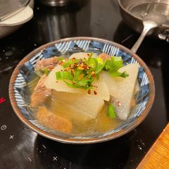 A picture of Beef Radish Soup.