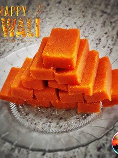 கேரட் மைசூர் பாக் (Carrot Mysore pak recipe in tamil) செய்முறை முக்கிய புகைப்படம்