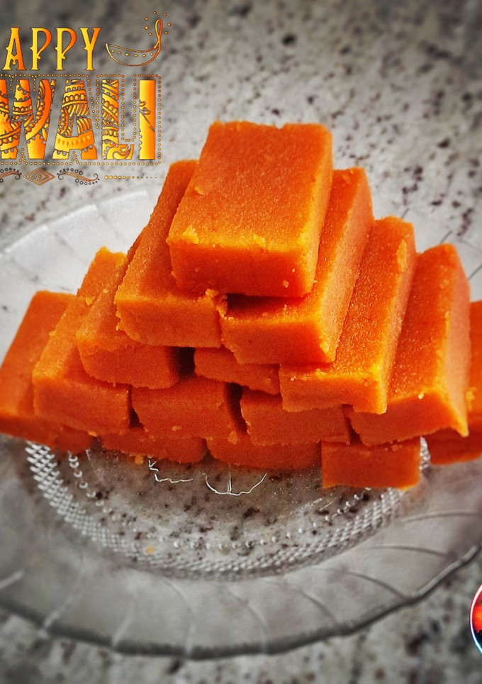 கேரட் மைசூர் பாக் (Carrot Mysore pak recipe in tamil) செய்முறை முக்கிய புகைப்படம்
