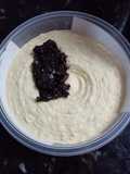Hummus con aceitunas negras