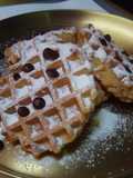 Snowy Banana Waffles Choco Chip
