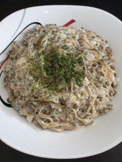 عکسی از دستور سالاد رشته و عدس
