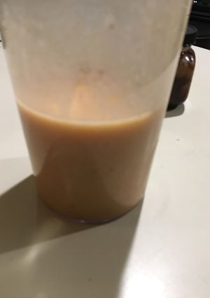 Una foto de Batido de Quinoa-Papaya-Cúrcuma (smoothie)
