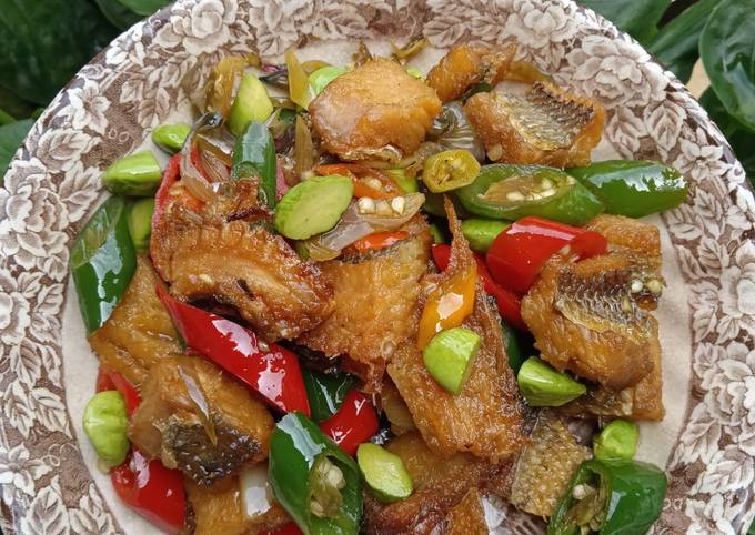 Resep Tumis Ikan Layur Asin Oleh Devalesha Kitchen Cookpad