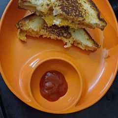 A picture of Cheese garlic grilled sandwich.