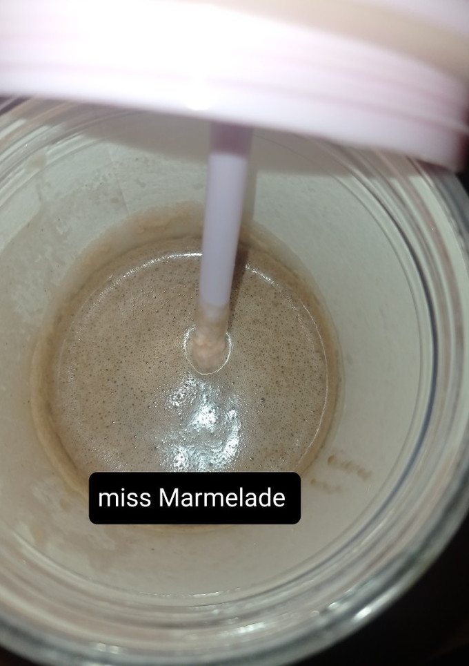 A picture of Banana, Cocoa, and Yogurt Smoothie 🍌.
