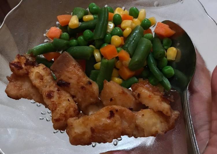 Cara mudah meracik Fillet Ikan Dori Panggang Mix Vegetables Lezat
