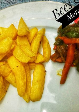 A picture of Veggies and Beef sauce.