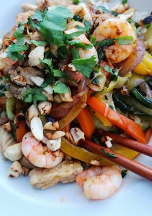 A picture of Nutty Pork, Prawn and Mega Veg.