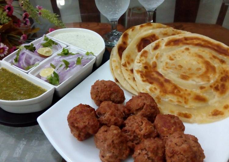 Recipe of Tasty Gola kabab &amp; lachcha Paratha with cold drink
