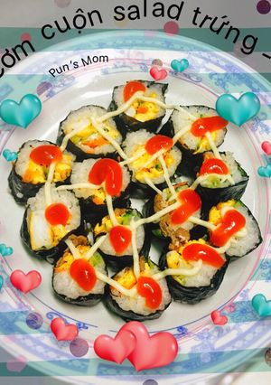 Hình của món Cơm cuộn salad trứng thịt bò.