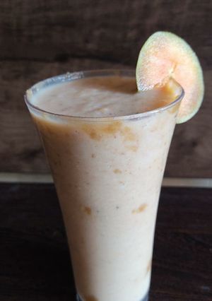 A picture of Chikoo Milkshake.