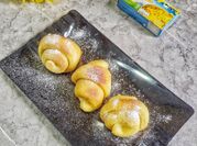 Gambar croissant donat