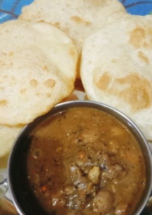छोले भटूरे (chole bhature recipe in Hindi) रेसिपी मुख्य फोटो