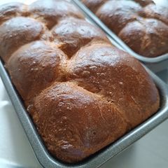 A picture of Brioche.