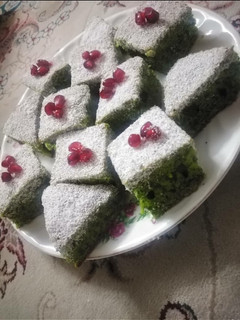 عکسی از دستور کیک اسفناج خوشمزه