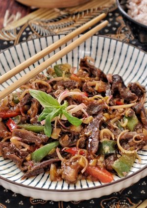 Foto resep Tumis Sapi Paprika & Kecombrang