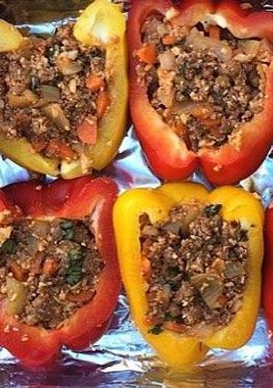 Una foto de Pimientos al horno rellenos