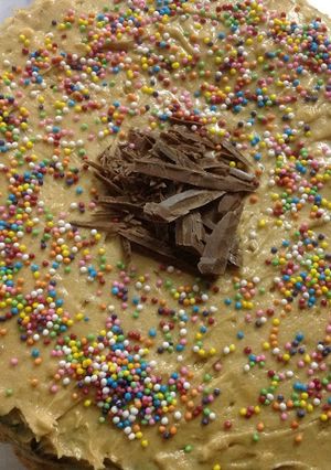 A picture of Eggless cake with Peanut Butter frosting.