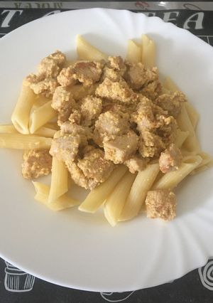 Pulykafalatok fokhagymás mártásban recept fotója