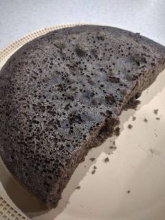 عکسی از دستور کیک شکلاتی ساده بدون فر