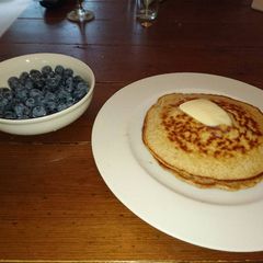 A picture of Spelt flour pancakes.