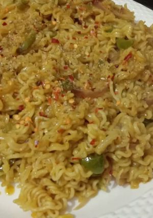मसाला नूडल्स (Masala Noodles recipe in Hindi) रेसिपी मुख्य फोटो