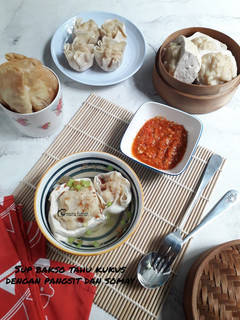 Foto resep Sup bakso tahu kukus dengan pangsit dan somay