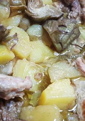 Foto di Agnello sardo con Patate e Carciofi