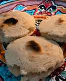 Arepas venezolanas rellenas de Mozzarella