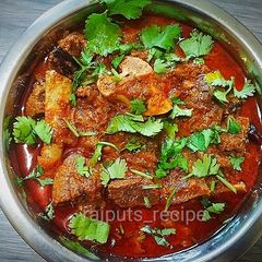 A picture of Kashmiri Mutton Rogan josh.