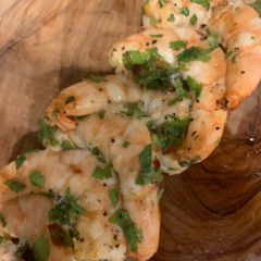 A picture of Super simple zesty prawns.