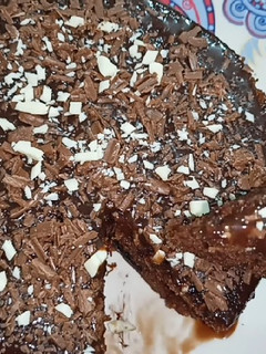 चॉकलेट केक (Chocolate cake recipe in hindi) रेसिपी मुख्य फोटो