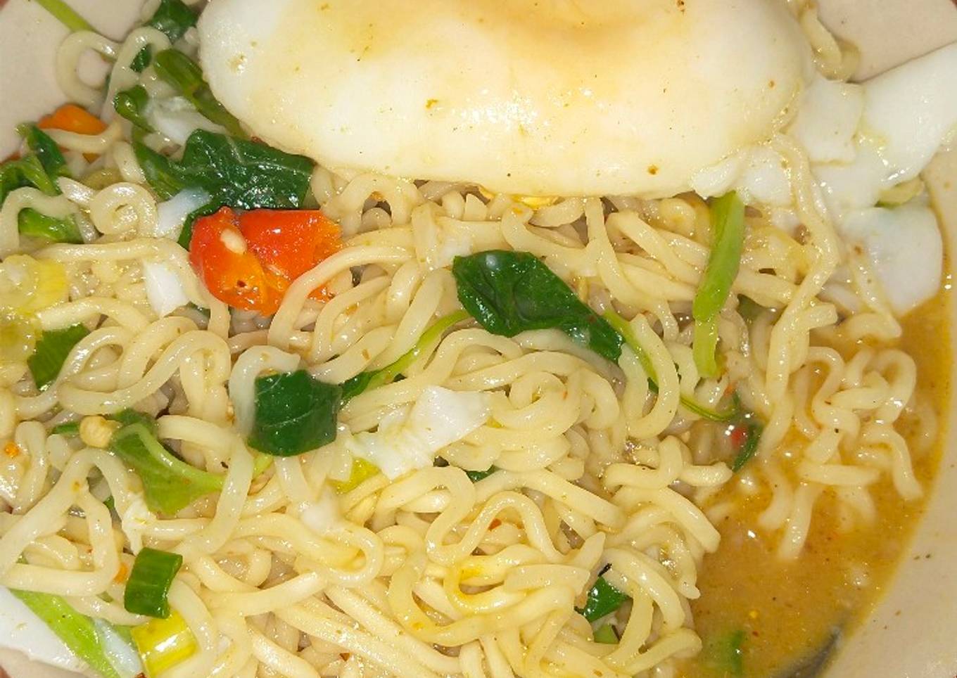 Indomie Telor Bebek pedas