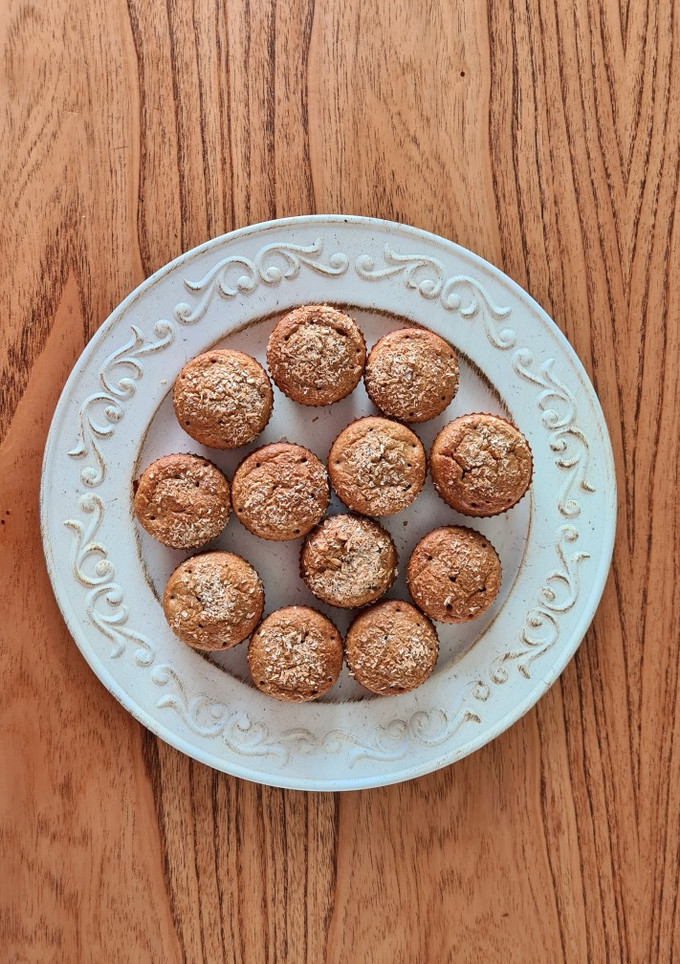 Una foto de Muffins de banana 🍌 y manzana 🍎