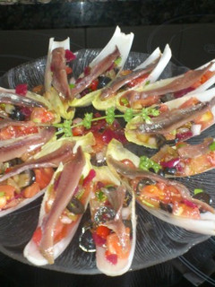 Una foto de Ensalada de endivias con anchoas
