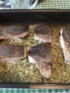 Una foto de Corvina al horno
