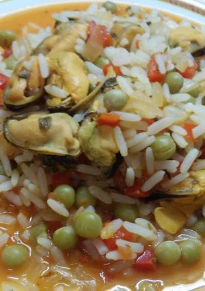 Una foto de Arroz con mejillones