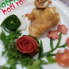 A picture of Tikka boti roll.